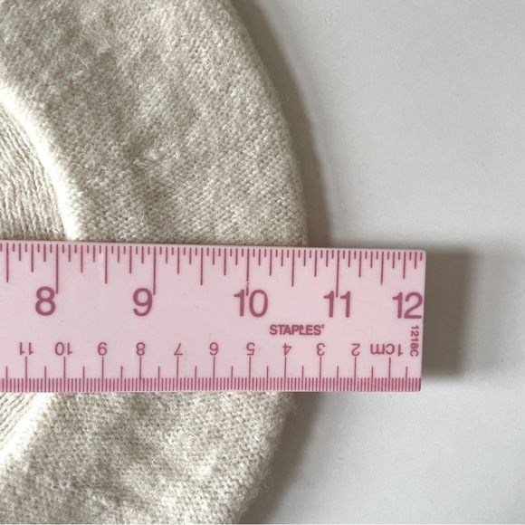 French Style Beret, Cream, Felted Wool like Feel, Classic Tail at Center… - Picture 6 of 7